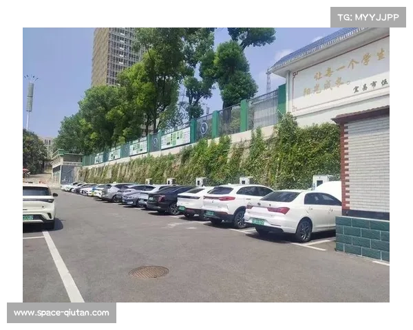 京能集团能超充充电站实现8至10分钟极速充电 助力电动汽车普及与绿色出行 京能集团能超充充电站实现8至10分钟极速充电 助力电动汽车普及与绿色出行